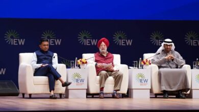 Photo of निरंतर नवाचार करने और ऊर्जा का सदुपयोग करते हुए विकास पर जोर