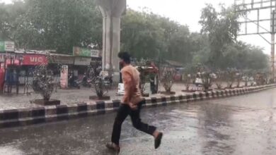 Photo of यूपी मा मौसम लिहिस करवट: बुन्नी-बान्दी अउर आन्धी से धड़ाम भा पारा, गर्मी मा मिली भारी राहत