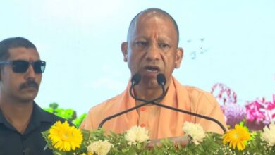 Photo of सिपाही पासिंग आउट परेड मा बोले सीएम योगी, प्रदेश मा माफियाराज खतम होइ गवा