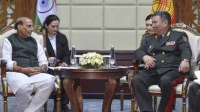 Photo of SCO बैठक के बीचै चीन अउर रूस के रक्षा मंत्रिन से मिले राजनाथ सिंह