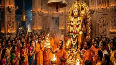 Photo of पहिले बड़े मंगल पर करा हनुमान जी कै ई भव्य आरती, दूर होई सब कष्ट