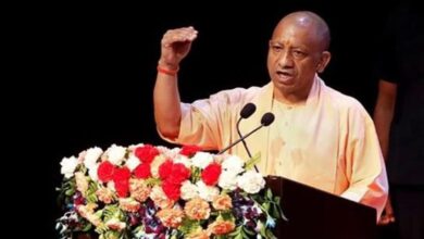 Photo of यूपी क रक्षा गलियारन मा 35,000 करोड़ से जादा क निवेश: सीएम योगी आदित्यनाथ