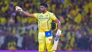 Photo of मैदान मा CSK के नवा शेर संजू सैमसन बनि गें ‘बिल्ली’, स्टेज पर ई काम करै से कतरात अये नजर