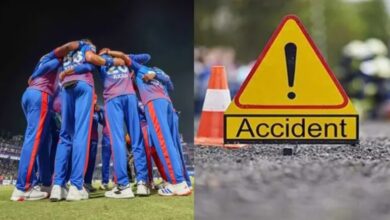Photo of IPL मैच देखि कय लौटत रहे दुइ दोस्तन का कार मारिस भीषण टक्कर, मौके परै होइ गवा मौत