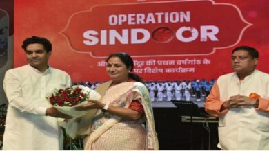 Photo of वंदे मातरम् के नारा के साथ कनॉट प्लेस में मना शौर्य दिवस, दिल्ली वाले कीन्हिन सेना के नमन