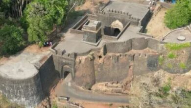 Photo of कोल्हापुर कय पन्हाला मा दुई दरगाह तोड़े पय बॉम्बे हाई कोर्ट लगाई अंतरिम रोक